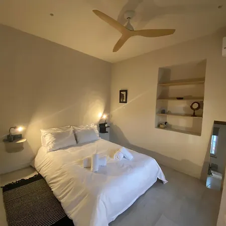 Vido Stone House וילה