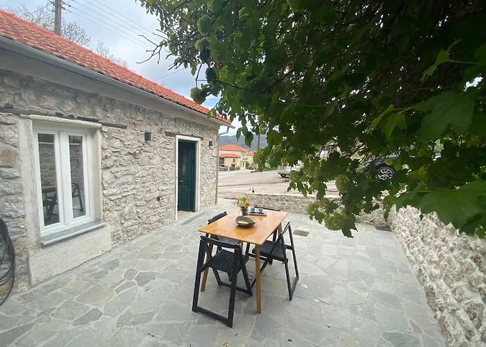 Vido Stone House Kalavryta